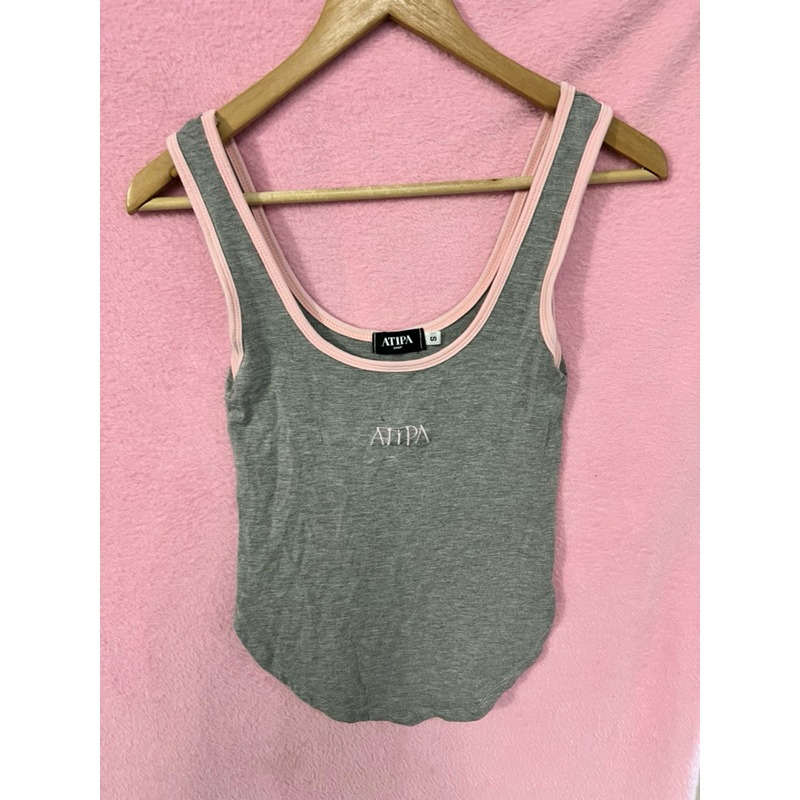 ส่งต่อ เสื้อกล้าม สีเทากุ๊นชมพู ป้าย Atipa ไซส์ S ซักเก็บ