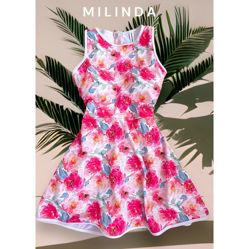 รุ่น Milinda  🌈 บอดี้สูทชุดว่ายน้ำกระโปรง ด้านในเป็นขาสั้น◾️ ลาย Kiss floral