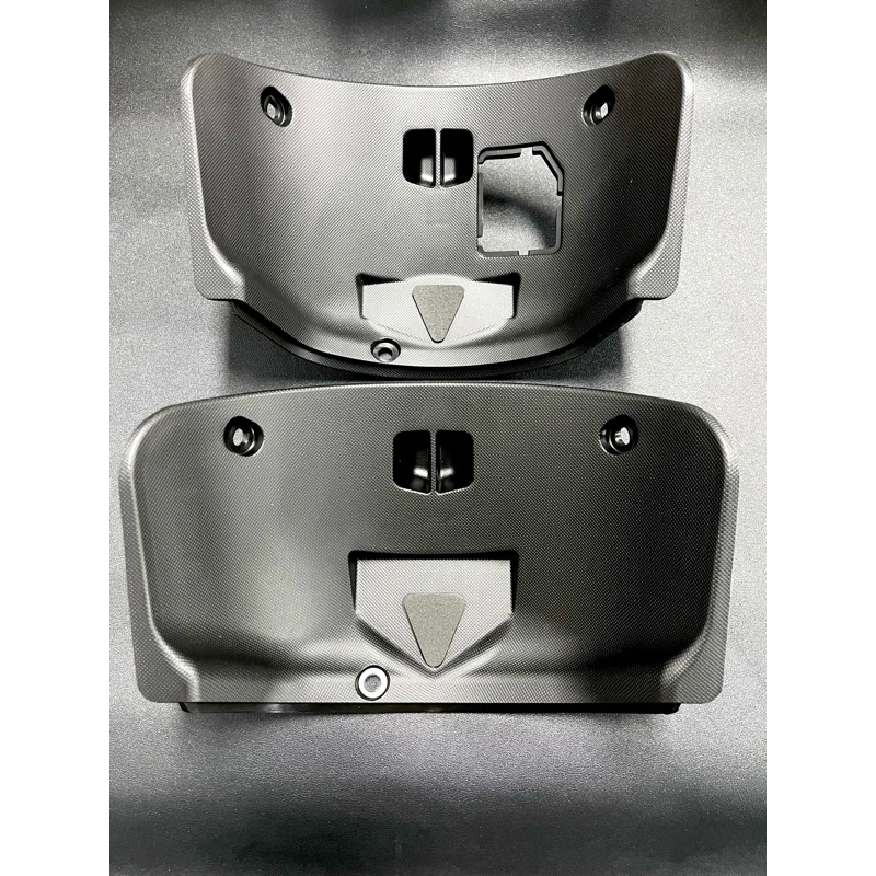 ฝาปิดกล่องแบตเตอรี่ใน UBox Honda Forza300-350 ของแท้พร้อมส่ง