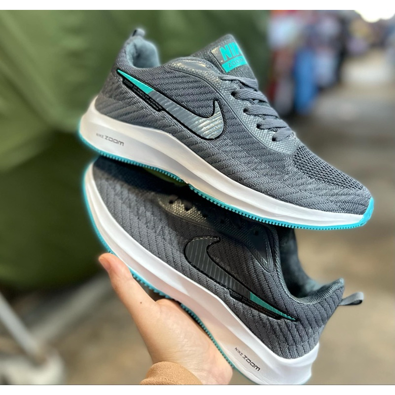 รองเท้าผ้าใบ มี10สี ไซด์36-45ให้เลือก(แนะนำให้สั่งเผื่อ1ไซร้) ใส่ได้ทั้งผู้หญิงและผู้ชาย