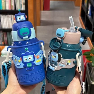 ฟรีสายคล้องคอ กระติกน้ำเด็ก 2 in 1 ลายการ์ตูน3D ขนาด 450ML สแตนเลส316 พร้อมหลอดดูด และเก็บอุณหภูมิ 8-10 ชั่วโมง พกพาไปโร