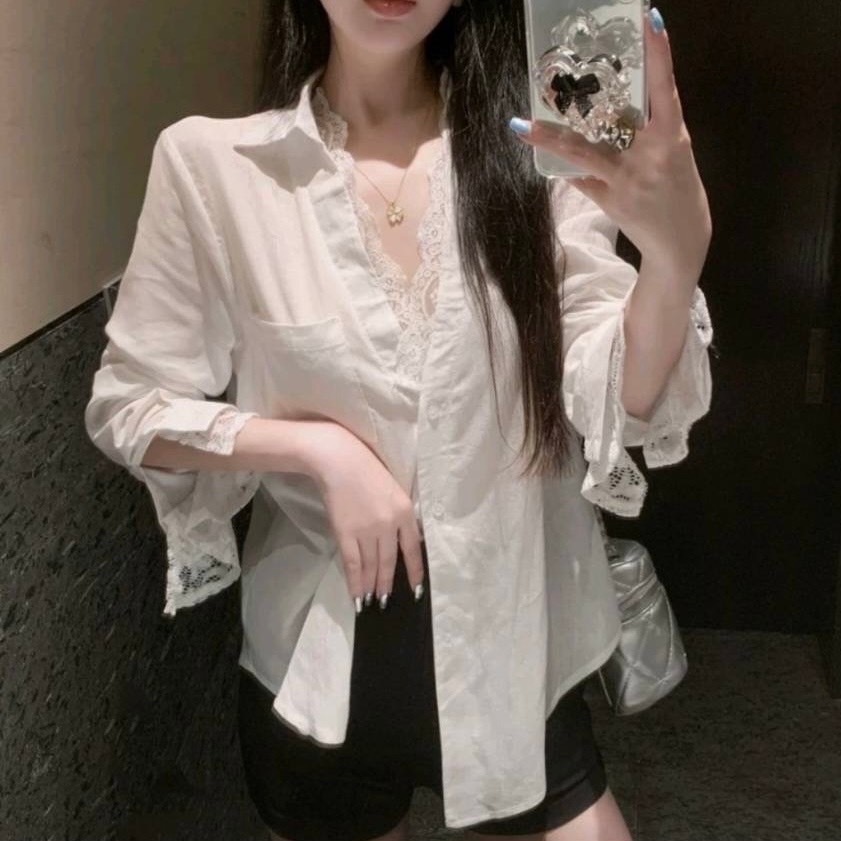 สินค้าพร้อมส่ง เสื้อเชิ้ตสไตล์เกาหลี ผ้าไหมอิตาลี ใส่สบาย แต่งลูกไม้แขนยาวกระดุมหน้า A5245