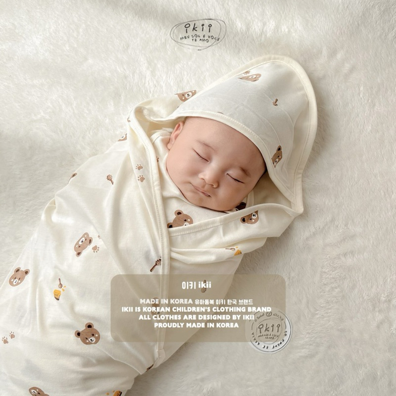 [Ikii] Blanket Wrapping baby