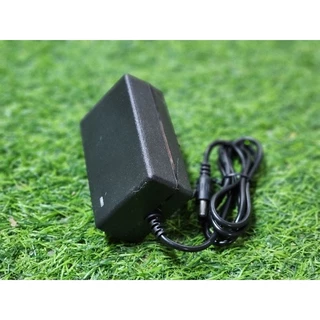 14.6v 2a อแดปเตอร์ชาร์จแบตลิเที่ยม 5.5mm. x 2.1mm. เต็มแล้วตัด มีไฟสถานะ ชาร์จ แบตเต็ม อแดปเตอร์ชาร์จแบตลิเธียม 14.6v 2A