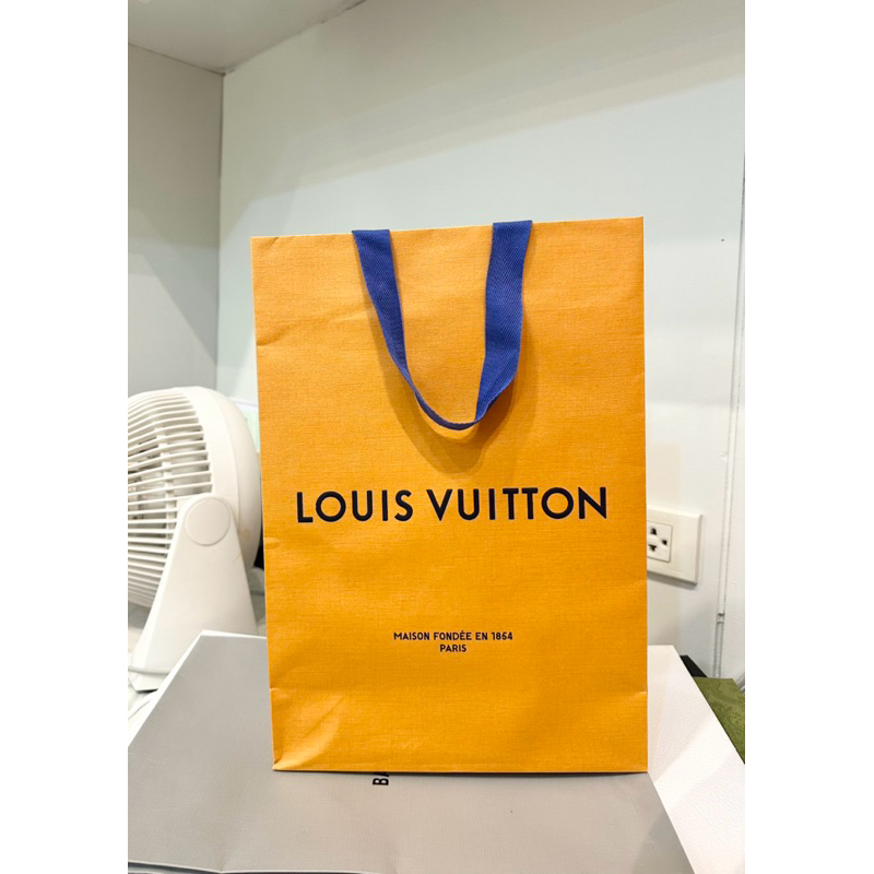 ถุงกระดาษ Louis vuitton