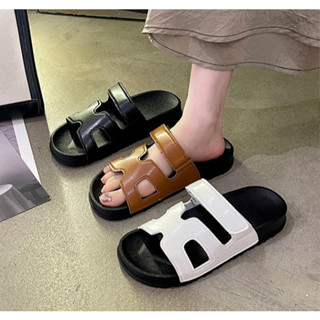 Women's sandals รองเท้าแตะแบบสวม ใส่ได้ทุกโอกาส รุ่นใหม่ลายน…