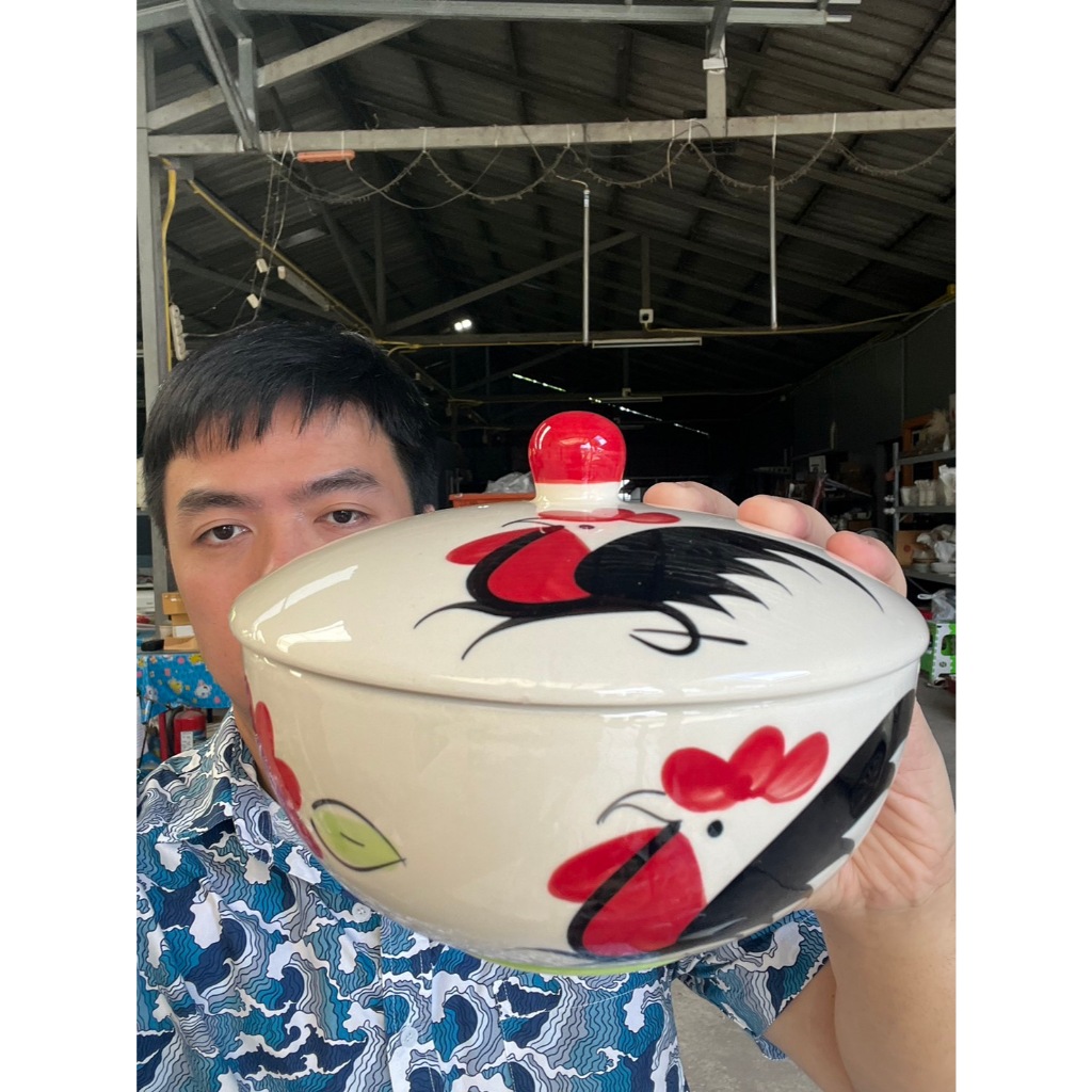 ชามฝาปิด ลายไก่ เซรามิก ขนาด 7 นิ้ว สินค้าจากลำปาง เนื้อเซรามิคสโตนแวร์ ออกใบกำกับภาษีได้ รหัส 201067