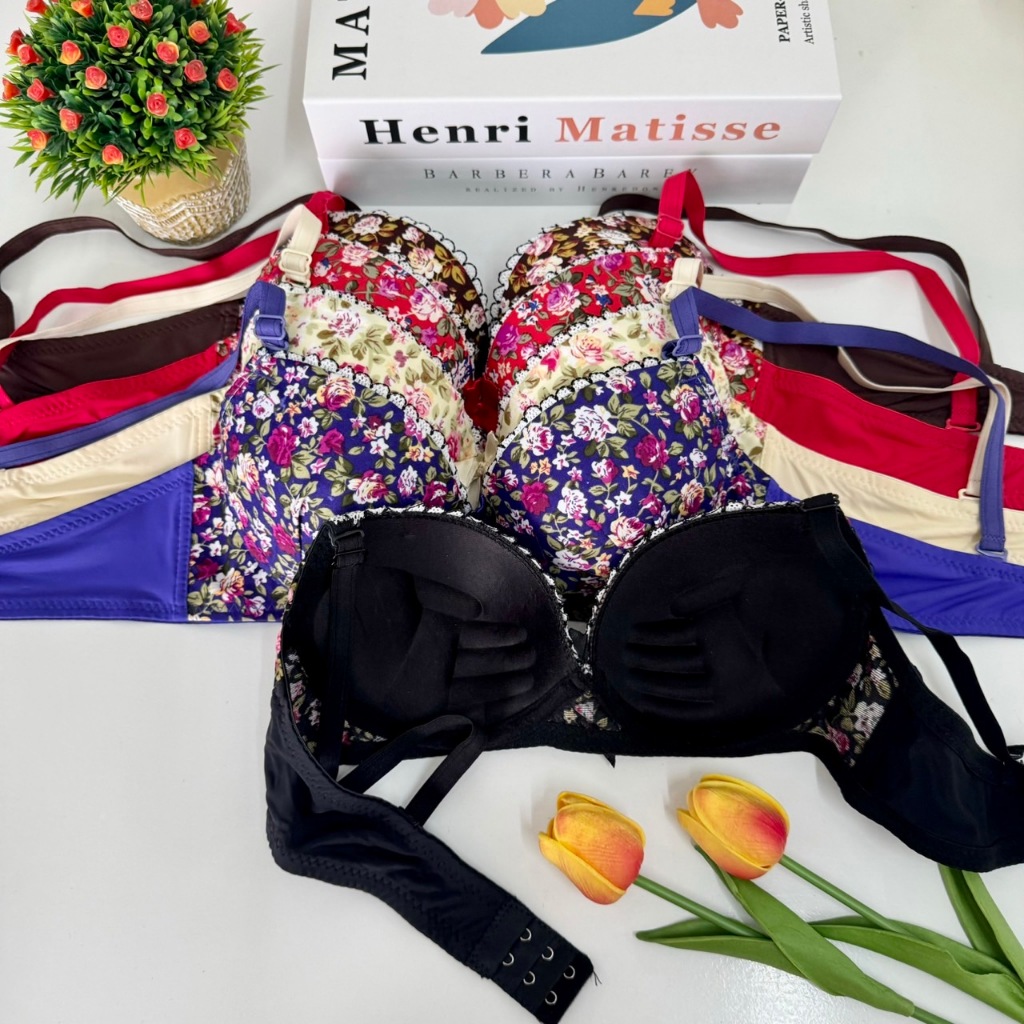 เสื้อชั้นในคัพ A ฟองน้ำรูปมือ ลายดอกไม้ ไซส์ 32,34,36