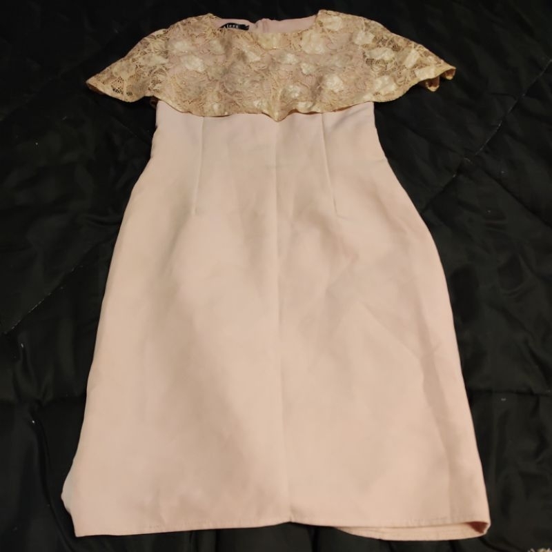 ALERT เดรสsizeM อก34เอว28สะโพก36ยาว36นิ้ว