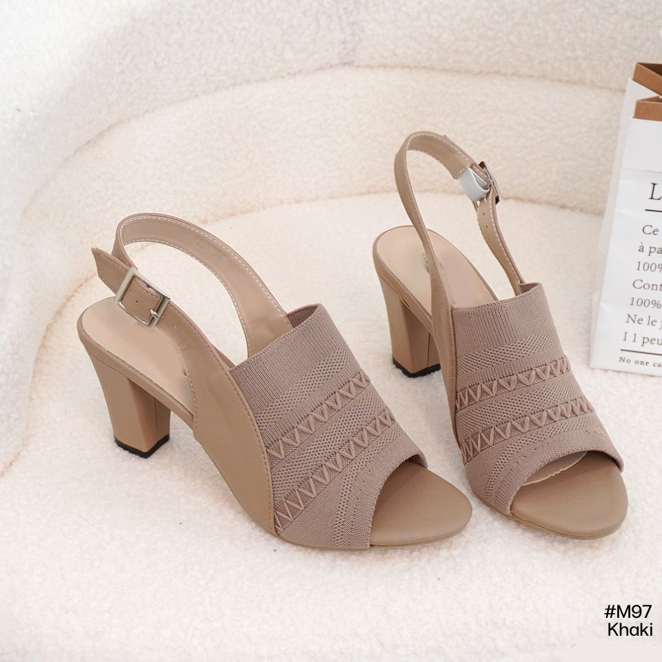 M97 รองเท้าส้นสูง สายรัดปรับระดับได้ มีความยืดหยุ่น