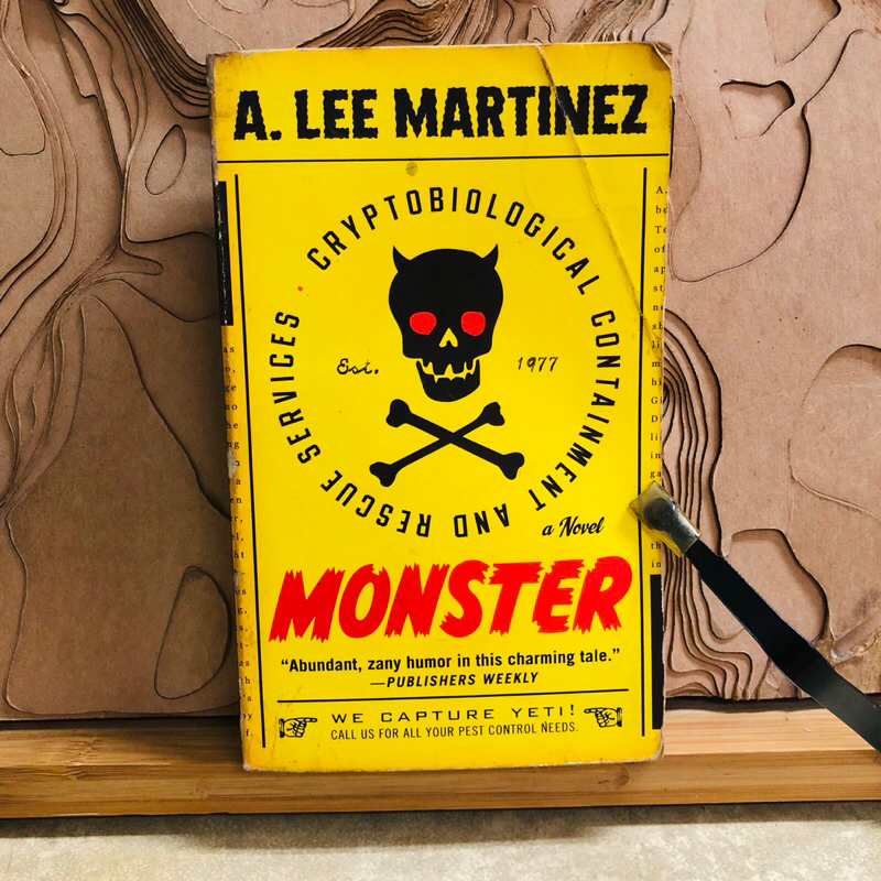 ด662 MONSTER A. LEE MARTINEZ