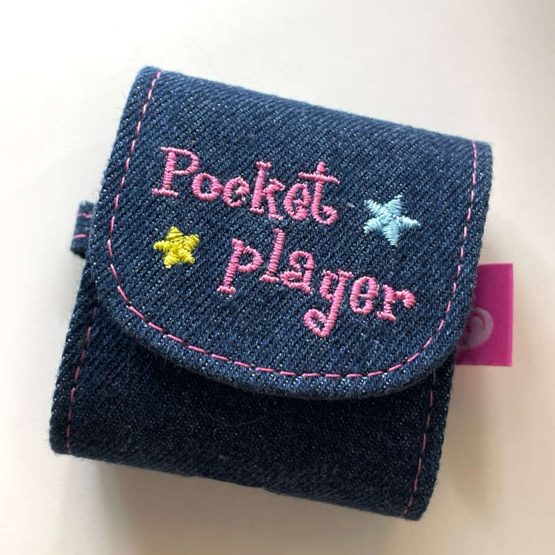 Rubbie’s Room Airpods case 1/2 (2nd-hand) - เคสแอร์พอด