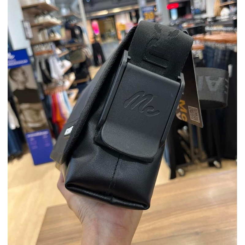 พร้อมส่ง กระเป๋าสะพายข้าง Mc Jeans งานแท้ 100% รุ่นขายดี สายปรับความยาวได้ ราคา ถูกที่สุด ดีลบีเคเค แกลเลอรีภาพที่ 8
