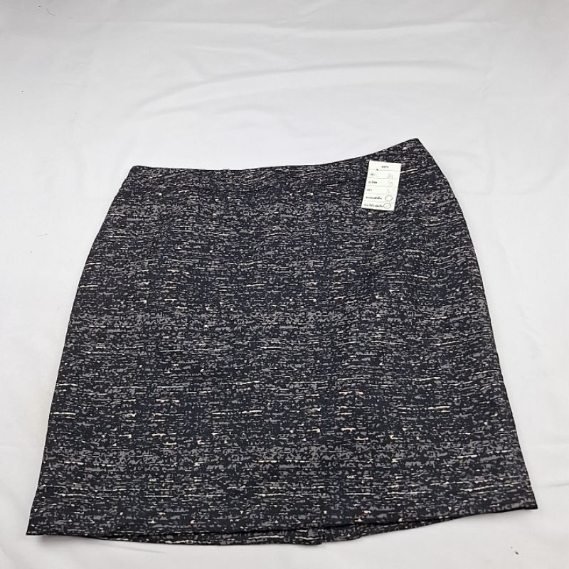 R874 กระโปรงทำงาน กระโปรงแฟชั่น มือสอง รายละเอียดตามรูปนะค่ะ