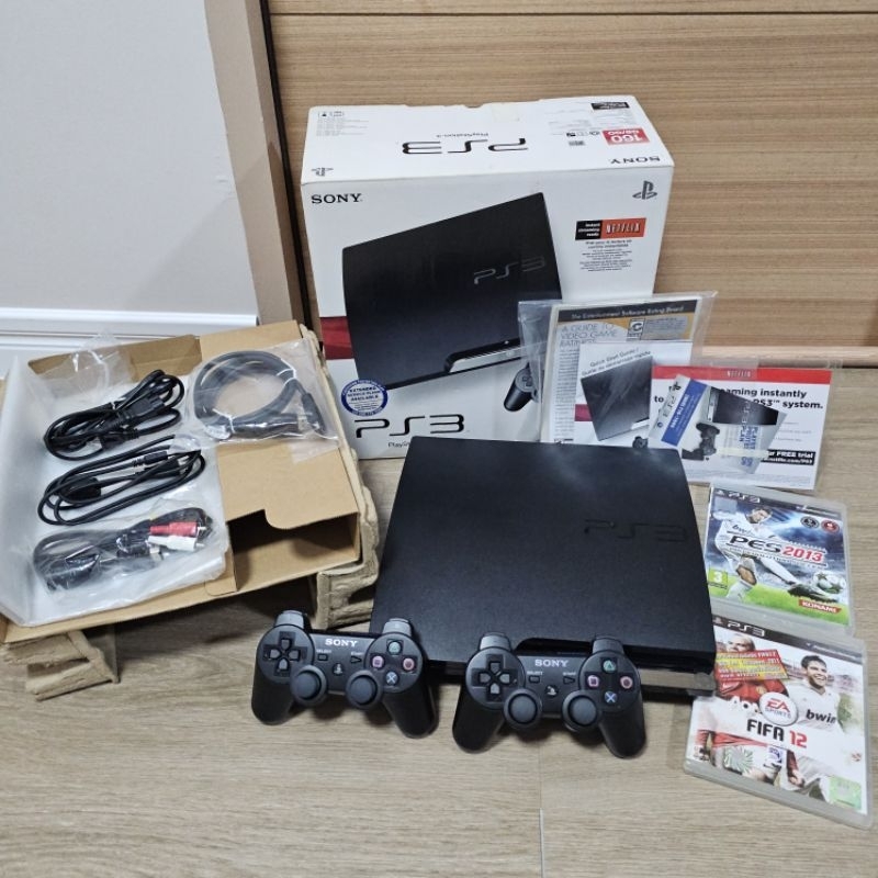 PS3 Slim งานกล่อง อุปกรณ์ครบกล่อง  Sony Play Station 3 ของแท้มือสอง