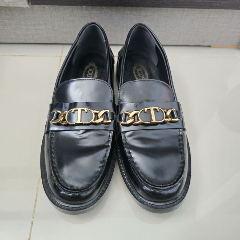 รองเท้า Lofer แบรนด์ Tod's สภาพใหม่มาก