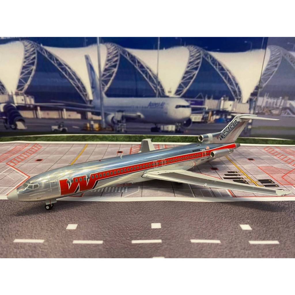 Gemini Jets [G2WAL494 1:200 Western Airlines B727-200 N2805W ”Bud Light”