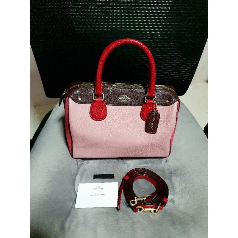 Coach !!Sale หมอน 8"แท้ มือสอง สภาพสวยงาม