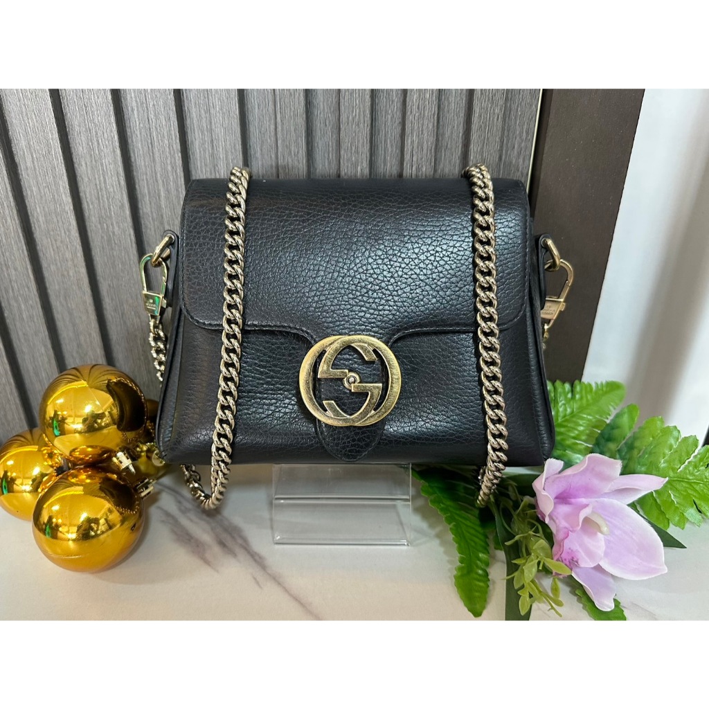 Used Gucci Interlocking GG Small Leather Crossbody ปี 2022