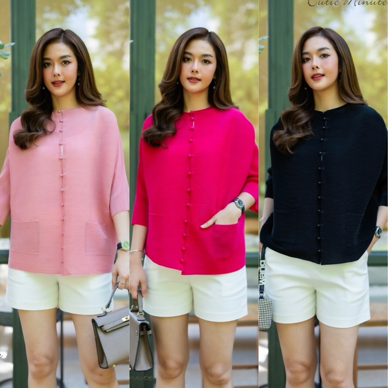 เสื้อผ้าอัดพลีทดีไซน์การทำพลีทสวยๆๆ เสื้อสีพื้นคลาสสิคผ้ายืดหยุ่นได้ทั้งตัว