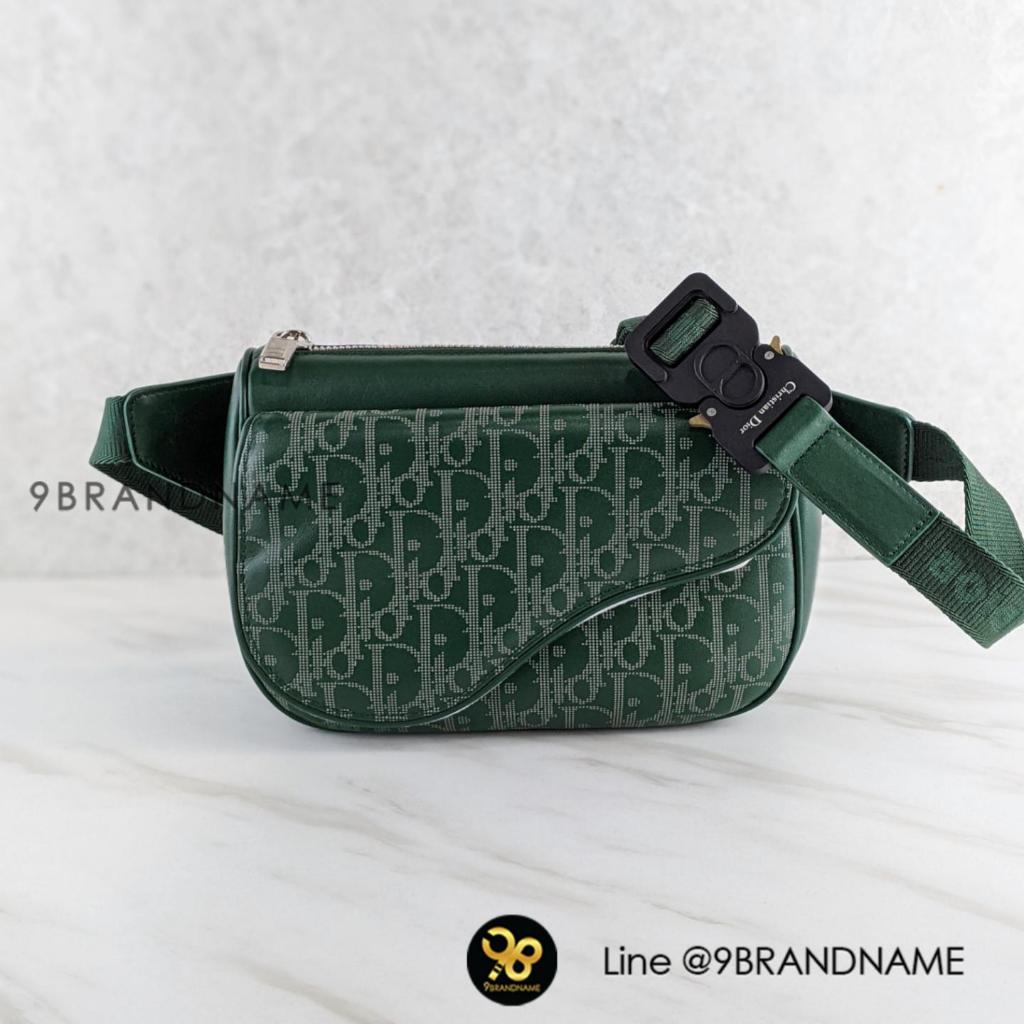 Christian Dior Green Oblique 'World Tour' Belt Bag  มือสอง ก่อนสั่งซื้อทักแชทก่อนนะคะ