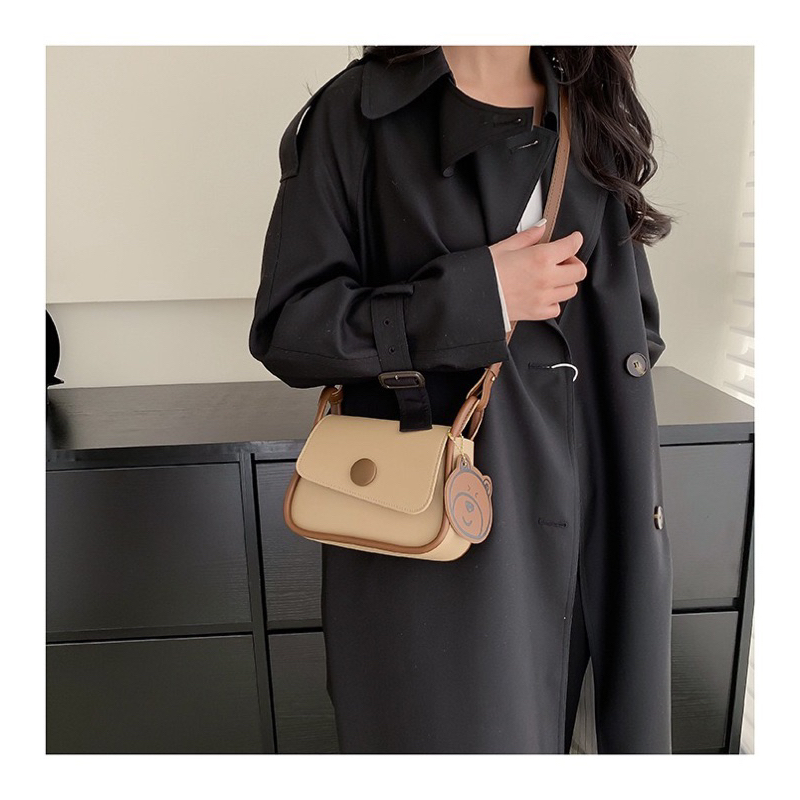 กระเป๋าสะพายไหล่ กระเป๋าสะพายข้างผู้หญิงแบบพกพา หนังPU สวยงาม ไม่มีซิป(0456)