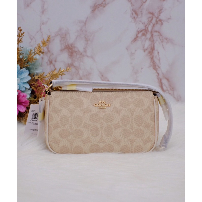 ❗️❗️แท้💯 กระเป๋าสะพาย Coach Nolita 19 In Signature Canvas (CW426)❗️❗️