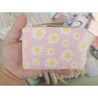 กระเป๋ามีสายคล้องลายเดซี่