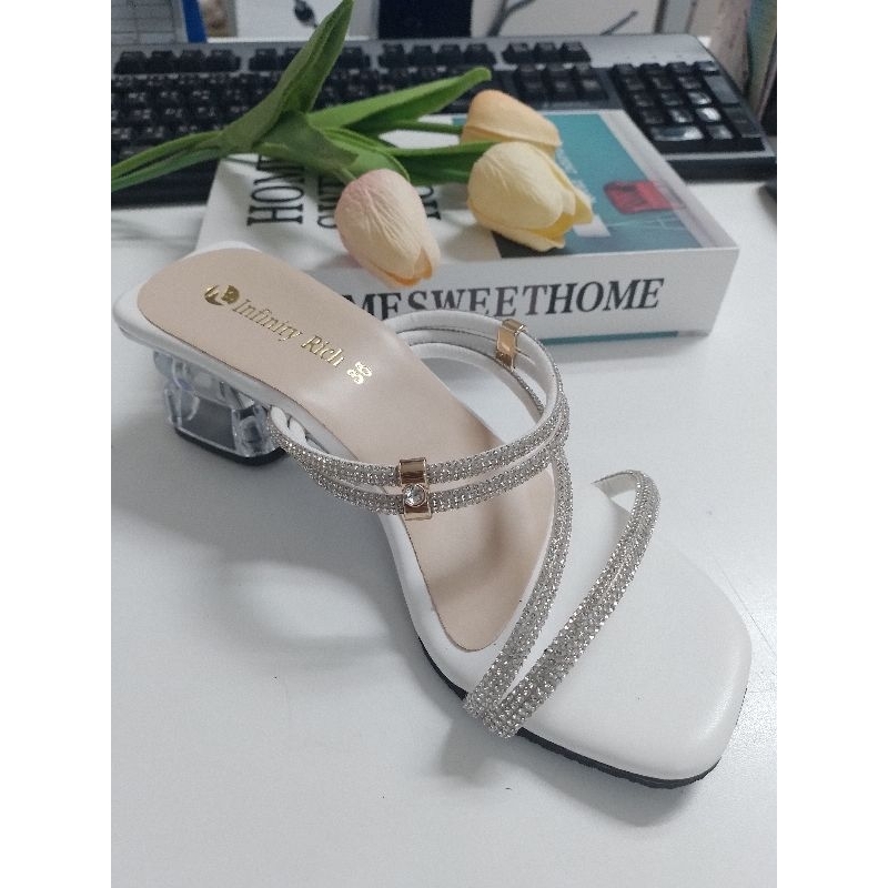 พร้อมส่งจากไทย!!!88-19 Infinity Rich รองเท้าส้นสูง รองเท้าส้นแก้ว เส้นเพชร