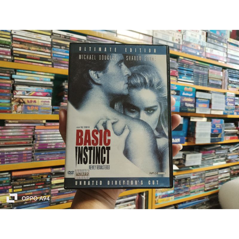 DVD ภาพยนตร์ BASIC INSTINCT เจ็บธรรมดาไม่ธรรมดา ( เสียงภาษาไทย/บรรยายไทย )