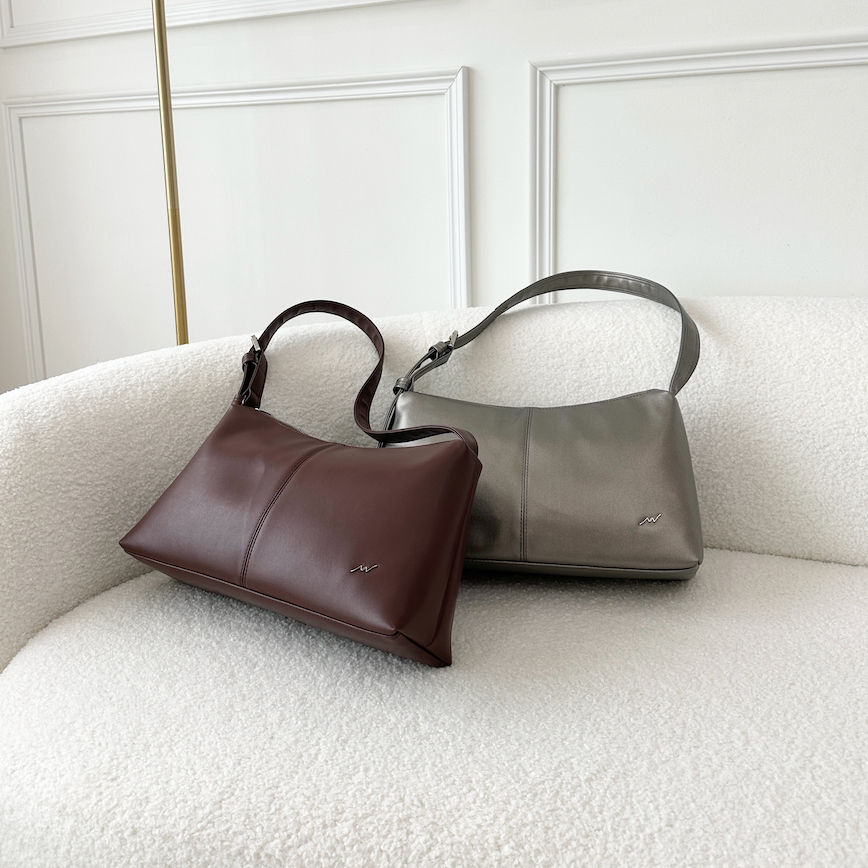 (พร้อมส่ง) NOW IS NOW Cozy 13" กระเป๋าสะพายข้าง