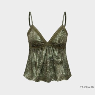 เสื้อสา​ยเดี่ยว​ พิมพ์​ลาย​ดอกไม้​ แต่งขอบลูกไม้​ สีเขียว​ I…