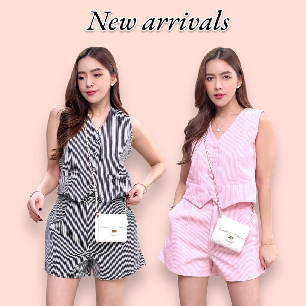2293- Elle Set ชุดเซตเบเซอร์ลายริ้วเล็กขาสั้น