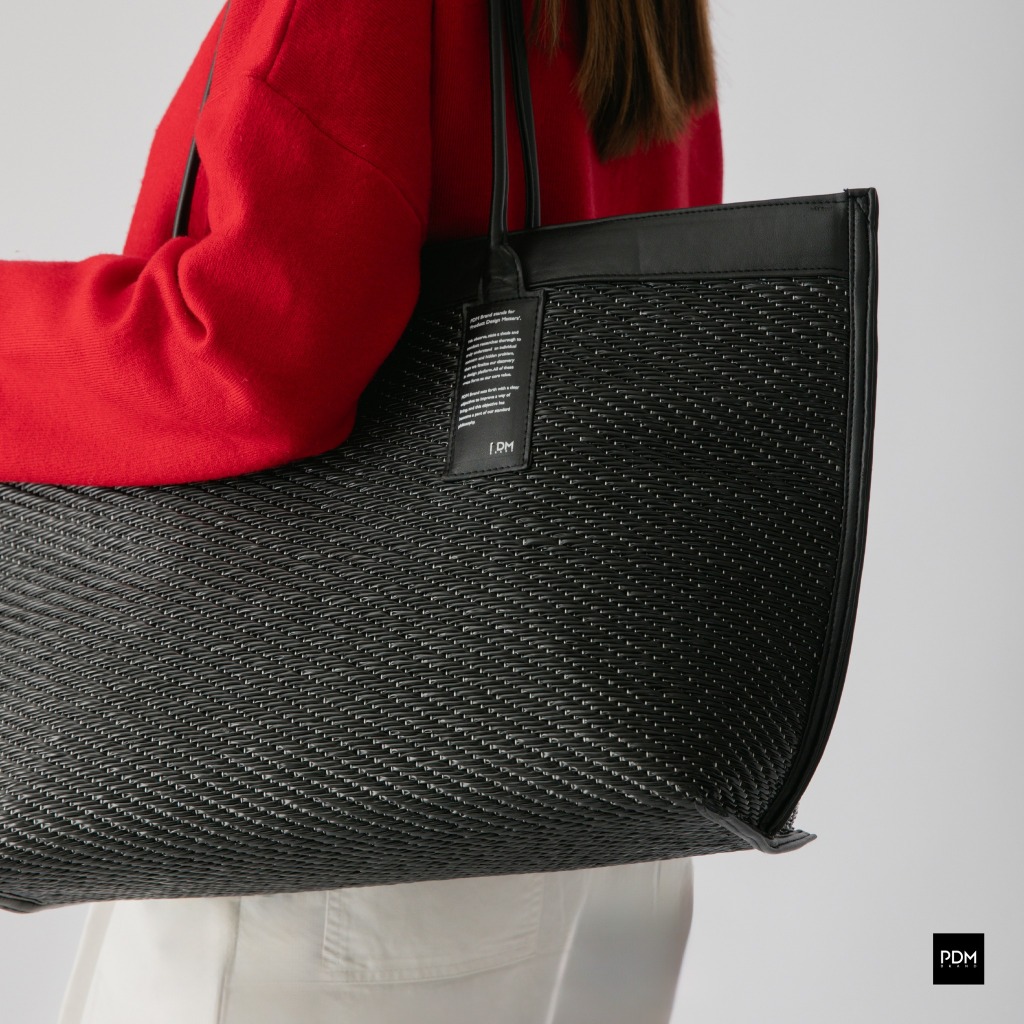 PDM กระเป๋าถือ Hand Bag Montreal
