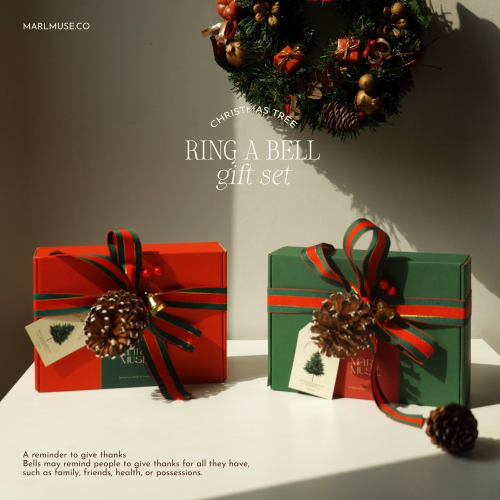 MARLMUSE | ก้านไม้หอม (Reed Diffuser) Ring a bell Giftset  (Green & Red Christmas box) -ของขวัญ คริสต์มาส ปีใหม่