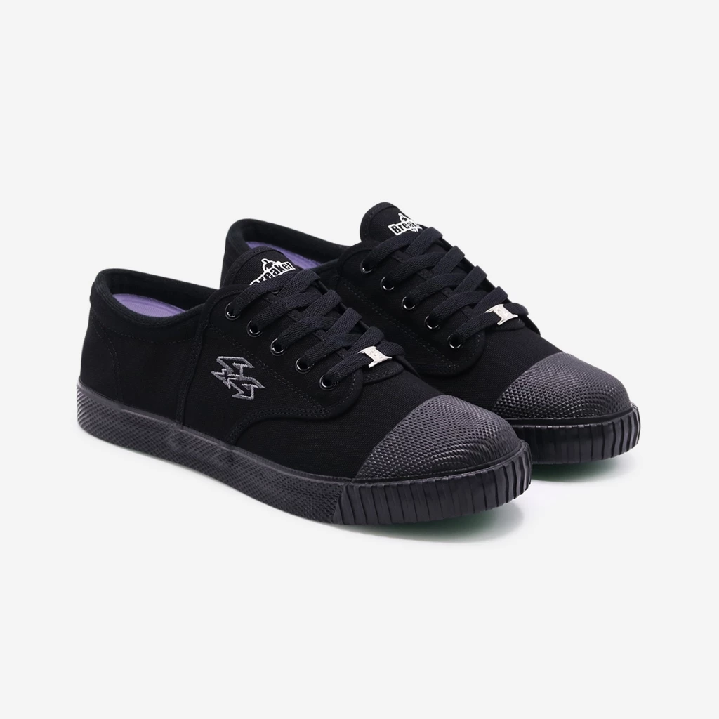 Breaker รองเท้านักเรียนเบรกเกอร์ รุ่น 4X4 รองเท้าผ้าใบสีดำ Size 29-47
