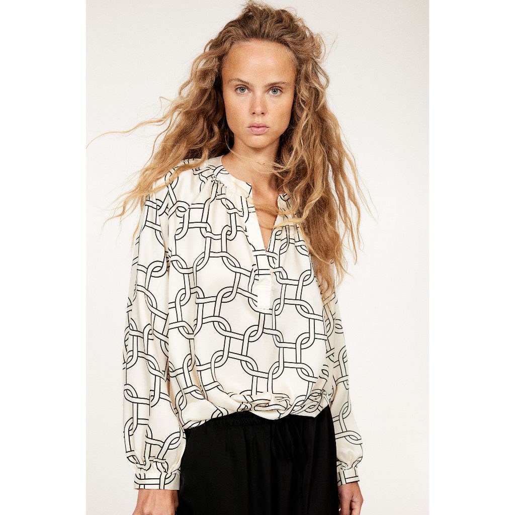 H&M Balloon-sleeved blouse Balloon-sleeved blouse 1243048_1