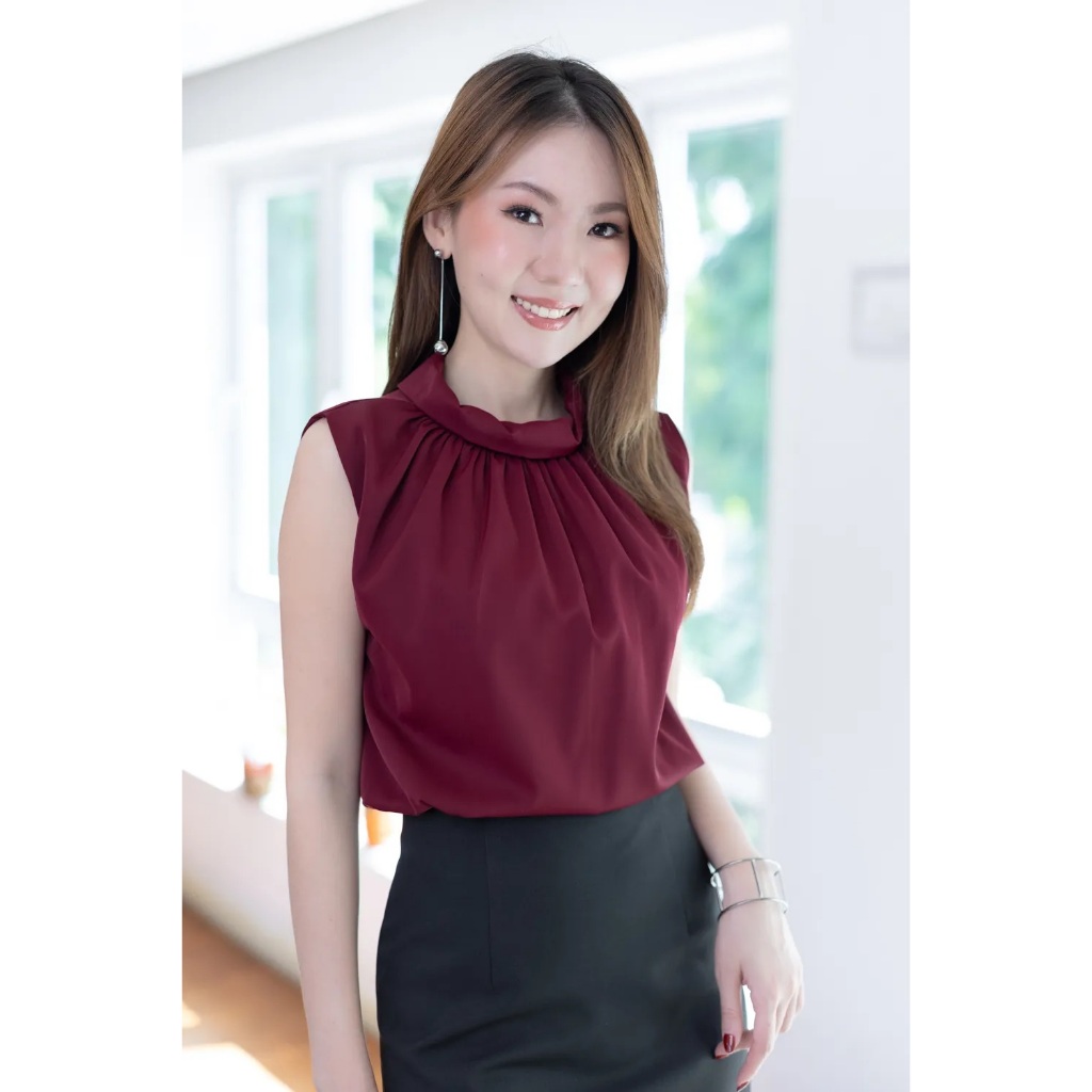 Narinari : NT2442 Folded Collar Sleeveless Top
