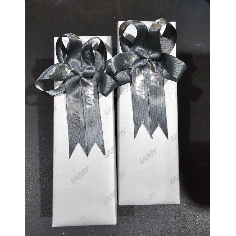 บริการห่อของขวัญ กระดาษห่อของขวัญLamy+โบว์