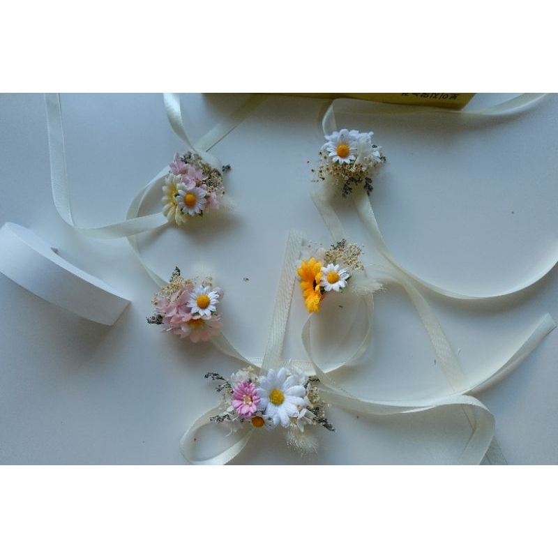 Memoryofflower ข้อมือเพื่อนเจ้าสาว เข็มกลัด ธีมดอกเดซี่Daisy ราคา ถูกที่สุด ดีลบีเคเค แกลเลอรีภาพที่ 2