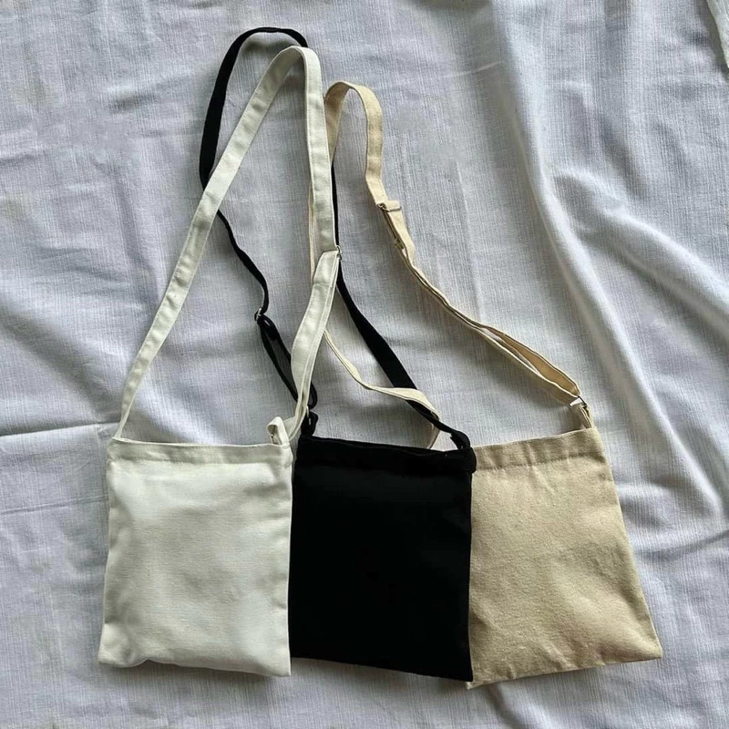พร้อมส่ง🔥 กระเป๋าสะพายข้าง ใบเล็ก น่ารักๆ สไตล์ เกาหลี มินิมอล ผ้าแคนวาส ปรับสายได้ มีซิป แนวตั้ง