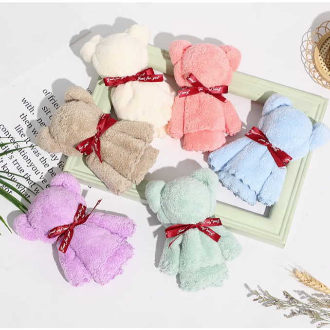 [ lของขวัญ] ผ้าขนหนูน่ารัก, บรรจุภัณฑ์หมี, 30*30 ซม. ผ้าโพลีเอสเตอร์, ของขวัญมิตรภาพ ของขวัญวันเกิด, วันครู