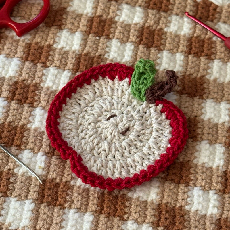 apple coaster crochet 🍎 (ที่รองแก้ว)