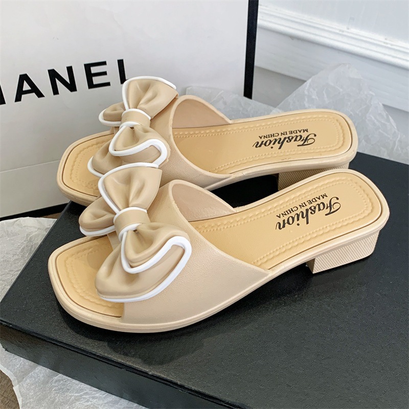 Bo รองเท้าส้นเตี้ย รองเท้าแฟชั่นผู้หญิง วัสดุยางนุ่มนิ่มใส่สบายเท้า ไม่กัดเท้า ส้นสูง2cm. ออกแบบสวยวามเหมาะกับขาสาวๆสุดๆ