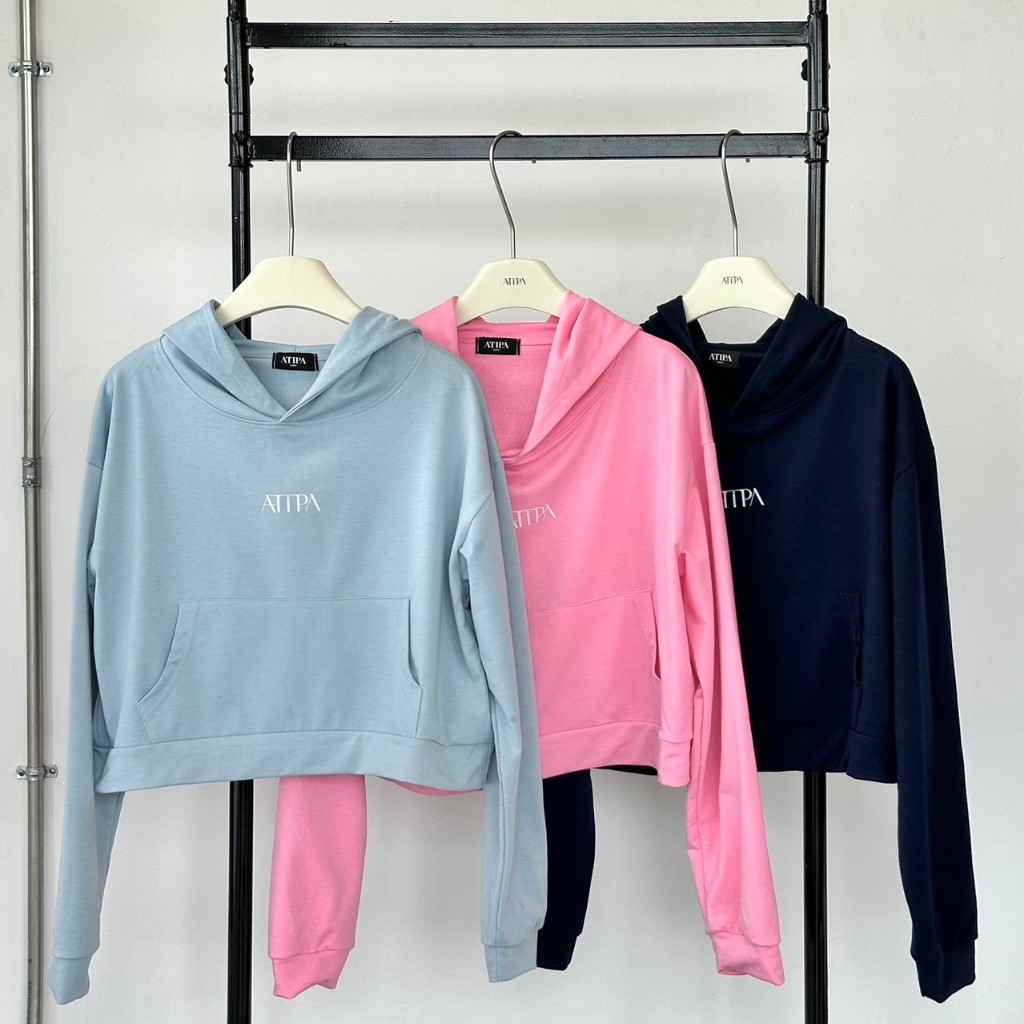 Atipashop - ATP HOODIE CROP เสื้อหนาว ฮู้ดดี้ ทรงครอป สรีนลาย มีหลายสี