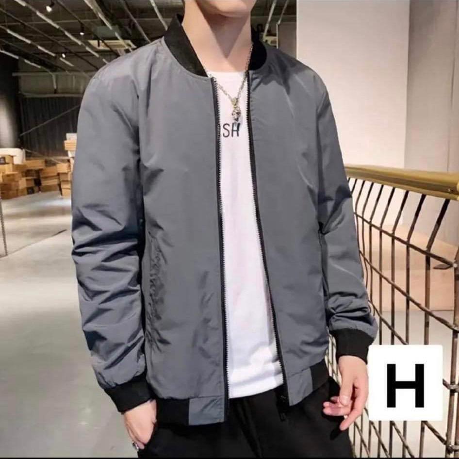 🔥COD🔥 แจ็คเก็ตใหม่ล่าสุดเสื้อแจ็คเก็ตผ้าร่ม กันฝน กันน้ำ ถอดหมวกได้ กระเป๋ามีซิป เสื้อแจ็คเก็ตผู้ชายสไตล์แฟชั่น