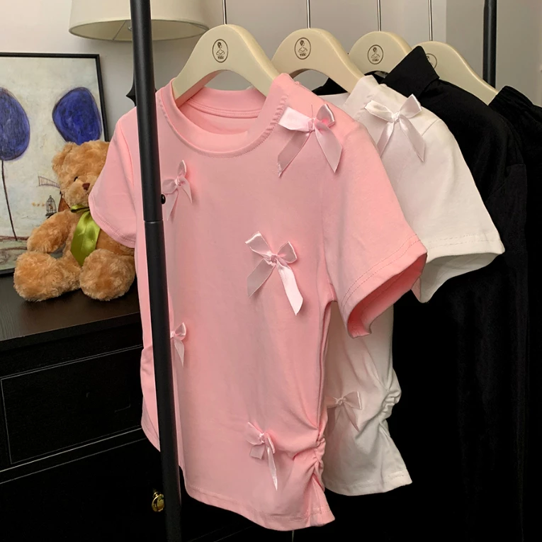 Beryl 🌻 เสื้อยืดคอกลมผูกโบว์สีขาวสำหรับผู้หญิง 🎀 เวอร์ชั่นเกาหลี น่ารัก ขี้เล่น แขนสั้น ลำลอง ผอมเพรียว เสื้อท่อนบน