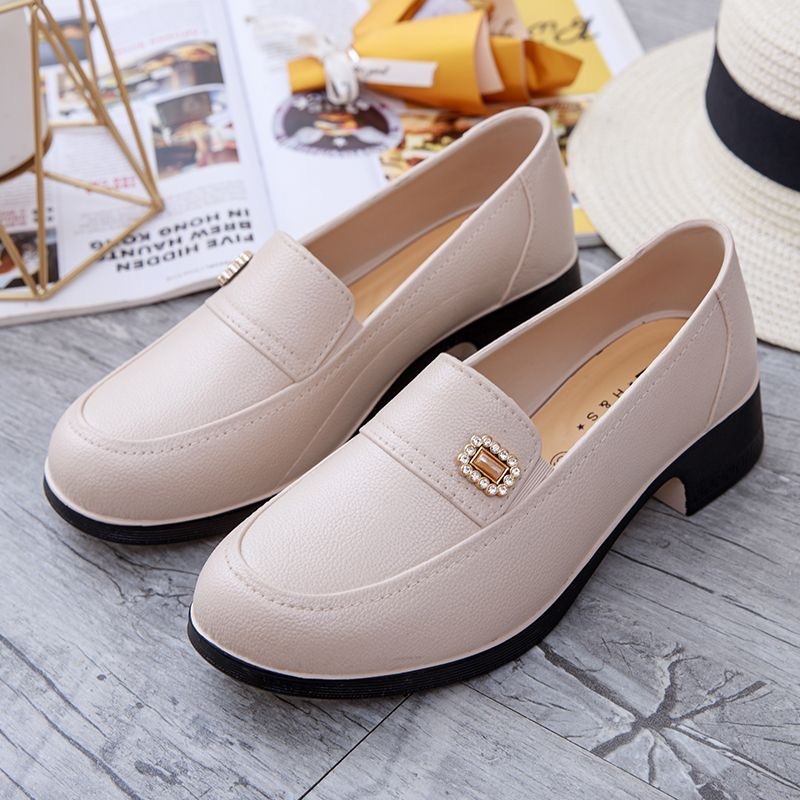 รองเท้าคัชชูหนังนิ่มหัวมน ส้นตึก สูง3-5 cm  2507