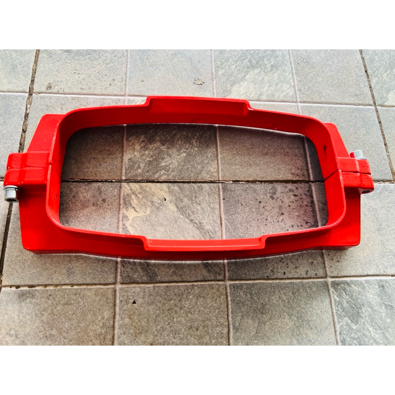 ปะกับคอพ่นปุ๋ย 3WF สีแดง เหล็กหล่อ เครื่อง3แรง ปะกับ ปะกับคอ ปะกับถังพ่นข้าว เครื่องพ่นเมล็ด