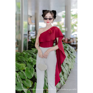 เสื้อแต่งสไบสีพื้นพร้อมดอกกุหลาบ